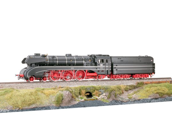 KM1 Spur 0 - Baureihe 10 001, DB Ep. IIIb, BD Kassel Bw Bebra